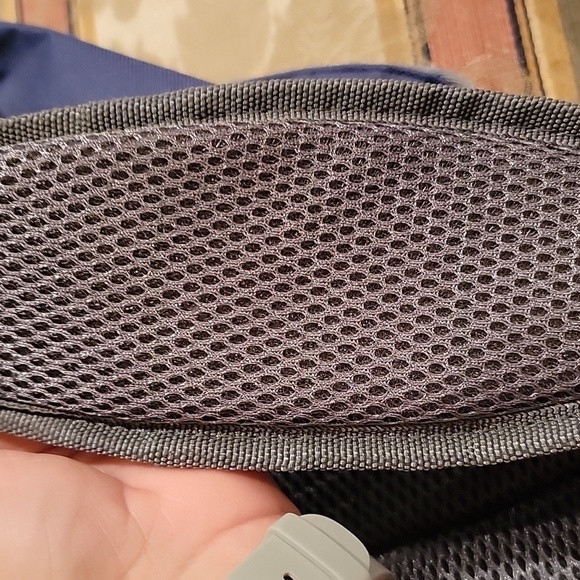 Disney Cruise Line Castaway Club Shoulder Bag Sling Backpack - Picture 9 of 16